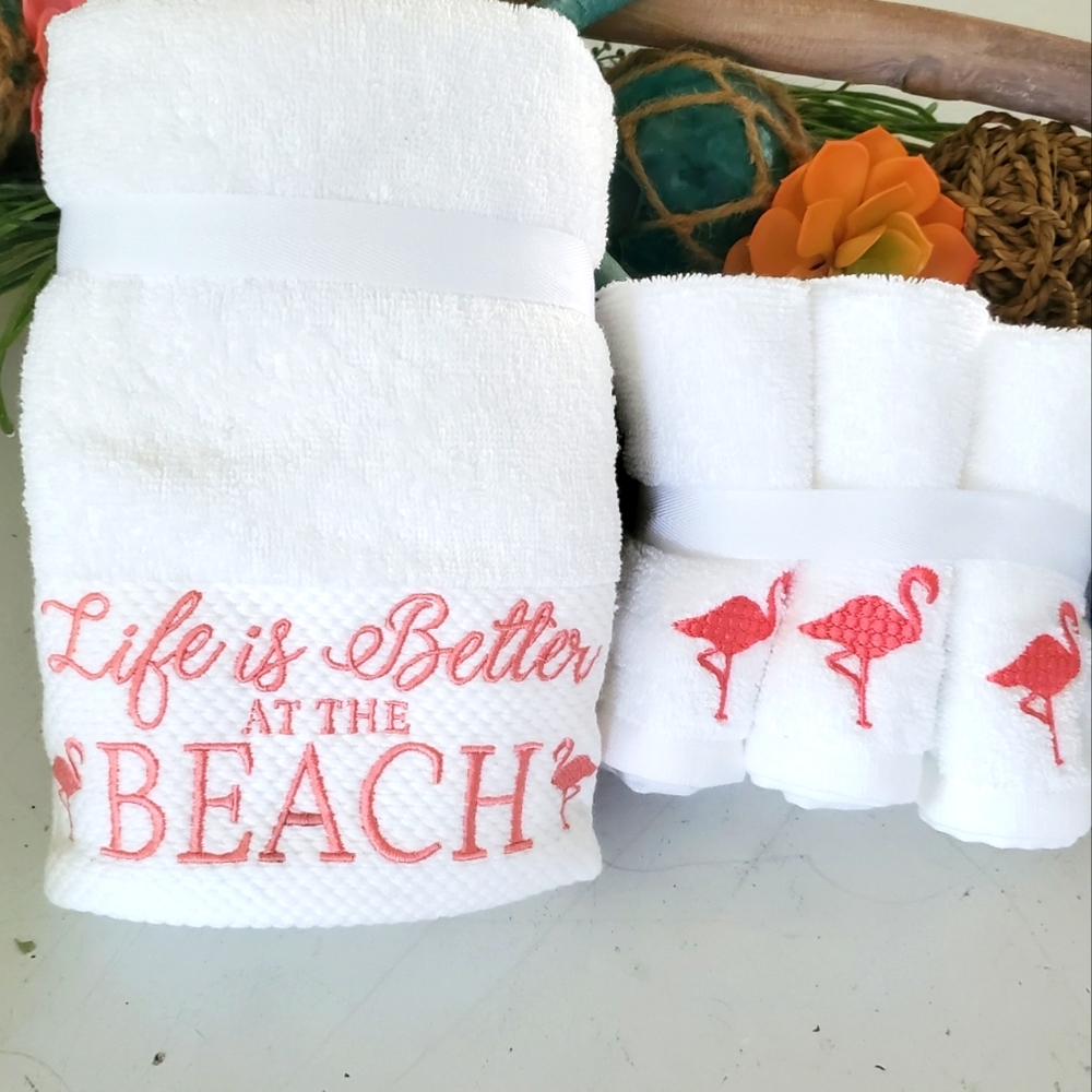 FLAMINGO TOWELS + Washcloths EMBROIDERED * NEW* COASTAL BEACHY *Set*